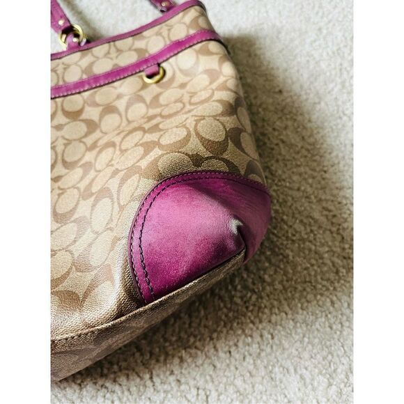 COACH LEATHER CARRYALL IN SIGNATURE CANVAS KHAKI LILAC  LEATHER TOTE BAG - Picture 4 of 16